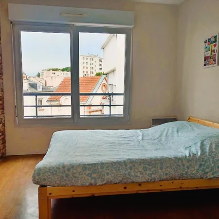 Confortable A Proximite Du Centre Апартаменты *