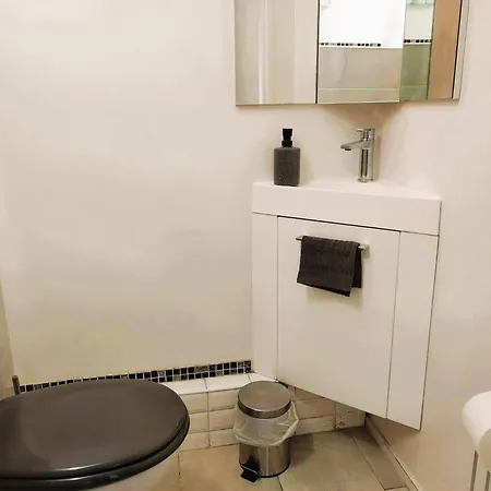 Апартаменты Confortable A Proximite Du Centre
